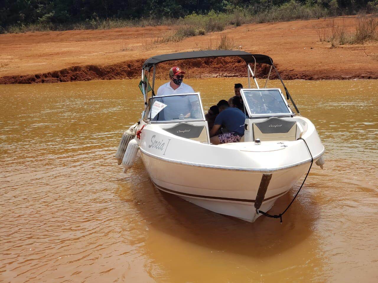 Passeios De Lanchas Em Capit Lio Mg